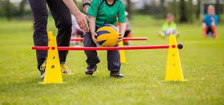 TA：曼城冬窗大概率召回埃切韦里，不排除留队的可能性