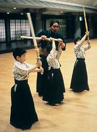 卡拉格：阿森纳英超夺冠，拜仁欧冠捧杯，瓜迪奥拉需努力