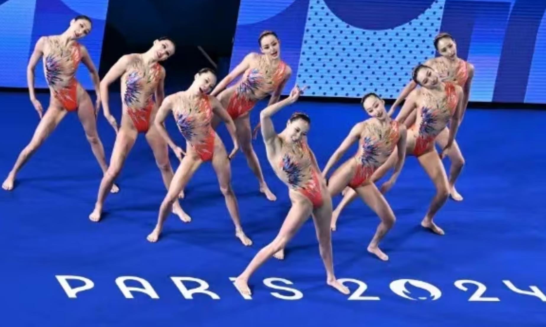 2019 赛季：国民队投手斯特拉斯堡在季后赛展现统治力，连续夺得 5 场胜投